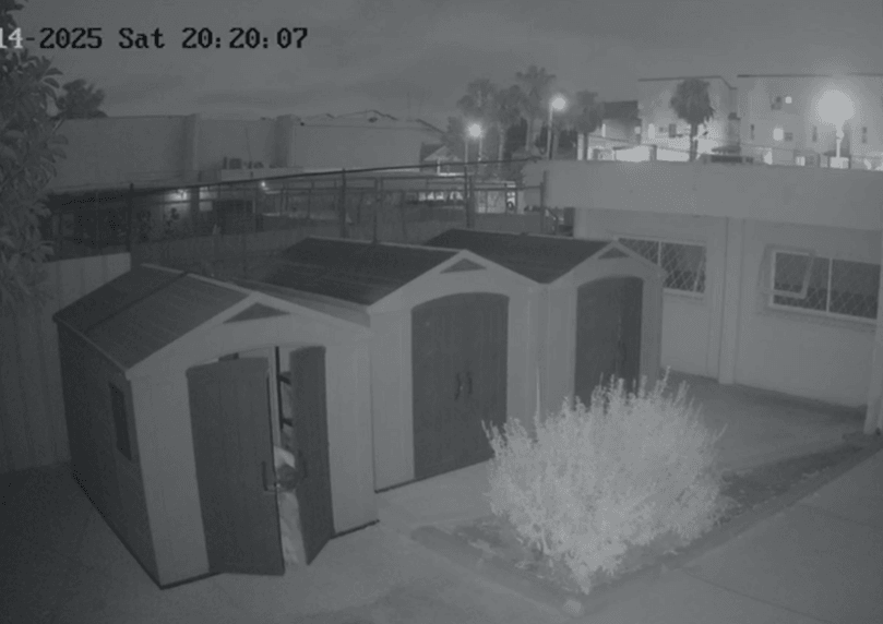 בחסות המלחמה: תושב הצפון פרץ לבית ספר וגנב ציוד יקר | צפו
