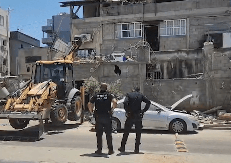 מפקד תחנת קאסם הורה להרוס את המתחם מחשש להימצאות אמל"ח נוסף