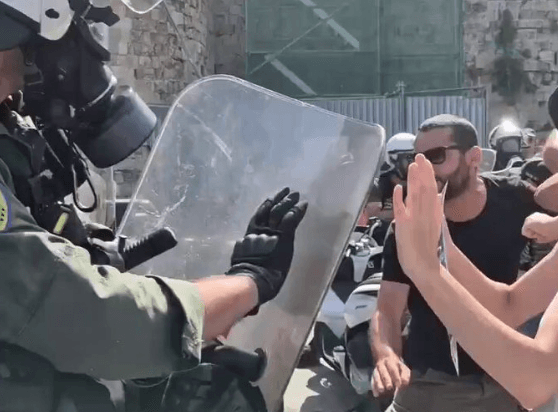 צפו: תקרית אנטישמית נוספת על אדמת יוון