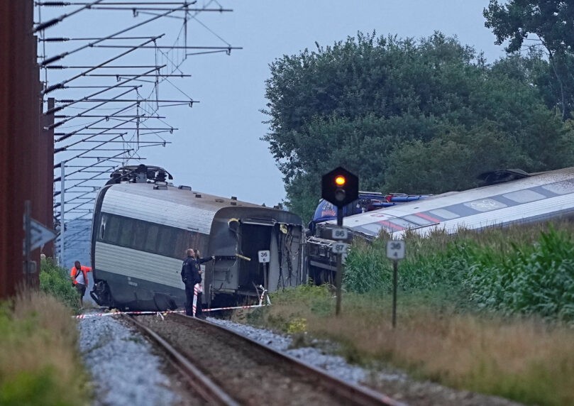 אישה נהרגה ו־20 נפצעו בתאונת רכבת בדנמרק