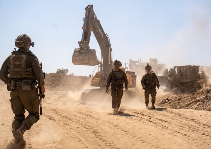 בלב מעוז הטרור: תיעוד מיוחד עם לוחמינו משכונת זייתון בעזה