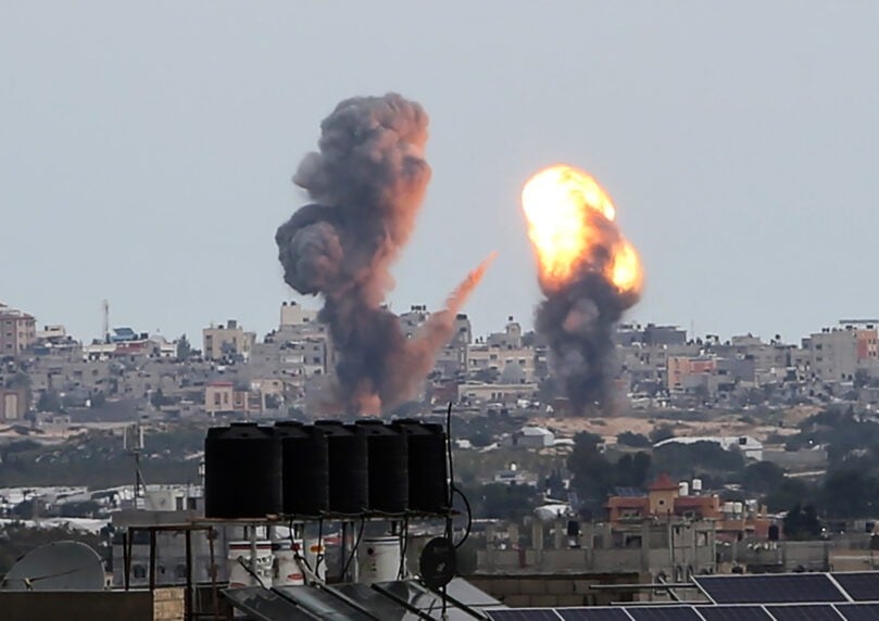 דיווח: צלם אל ג'זירה וכ-10 מחבלים חוסלו בתקיפות בח'אן יונס