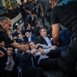 לאחר מעצר בחורי הישיבות: מחאות של הפלג הירושלמי ברחבי הארץ