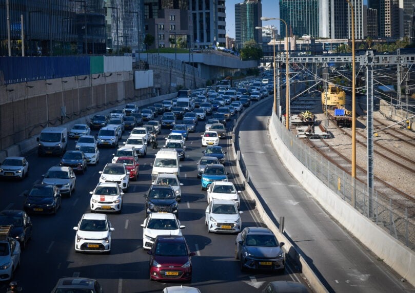נהגים שימו לב: אלו החסימות הצפויות בכבישי המרכז
