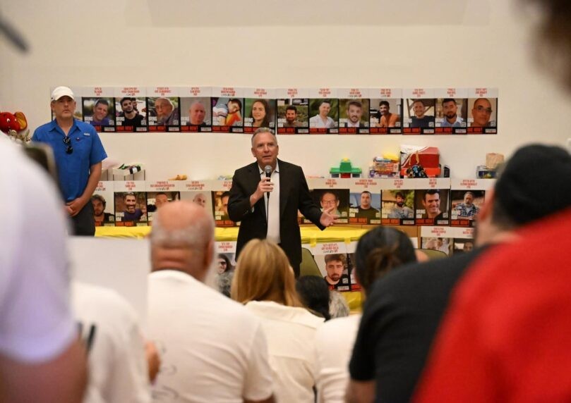 וויטקוף למשפחות חטופים: "צריך לשנות את המו״מ להכל או כלום"