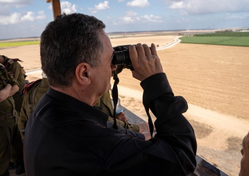 לאחר השיגור הכושל - שר הביטחון באיום נוסף לעבר החות'ים