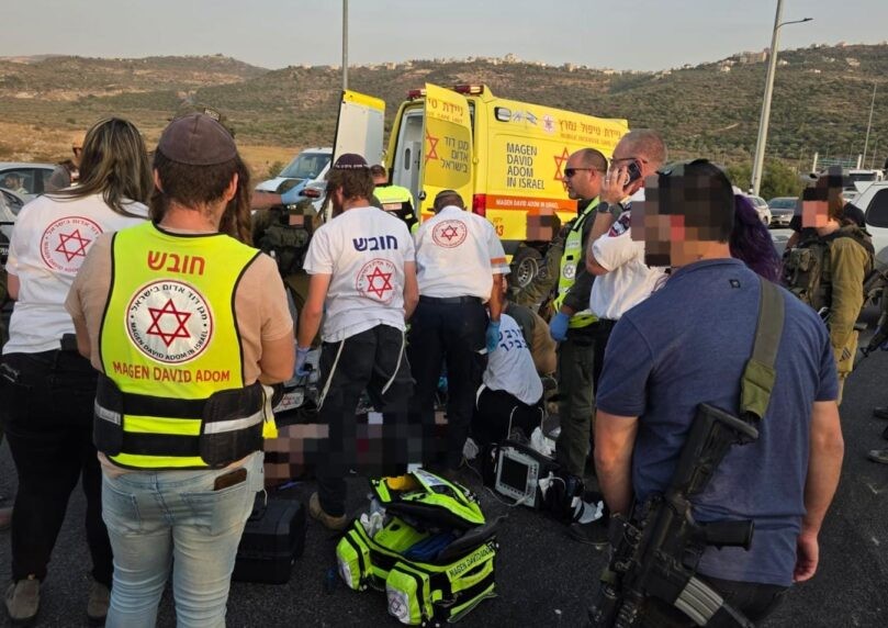 יו"ש: רוכב אופנוע כבן 40 נפצע בתאונה בכביש 60 - מצבו אנוש
