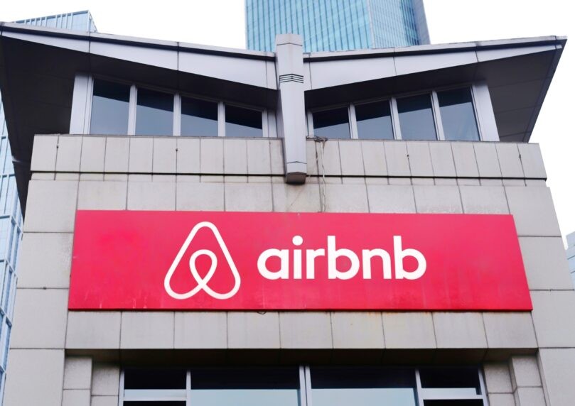 בעל דירה טען לנזק ושלח תיעוד מזויף - Airbnb פיצתה את הלקוחה