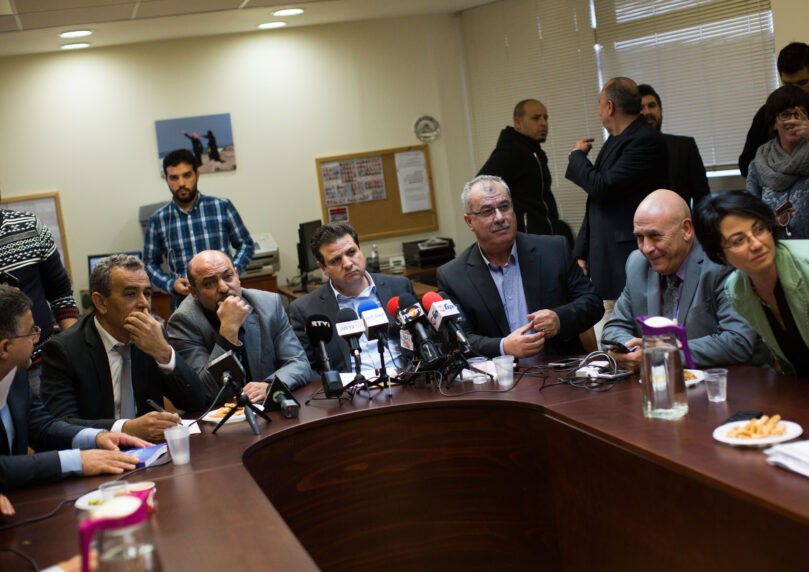 המפלגות הערביות פועלות להתאחד על מנת לייצר גוש חוסם לימין