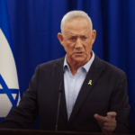 מציע "עסקת חבילה" לנתניהו: מסיבת העיתונאים של גנץ