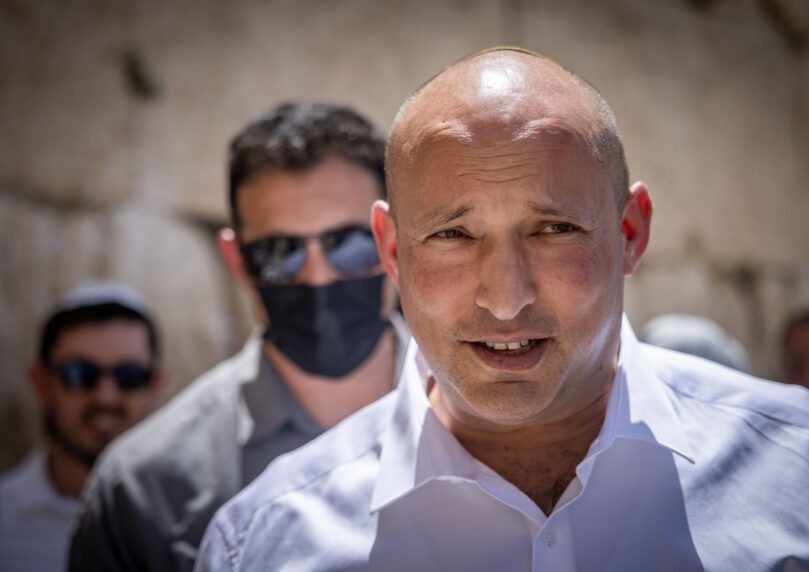 בנט ממשיך בקמפיין הבחירות ומבטיח: הגבלת כהונת רה"מ ל-8 שנים