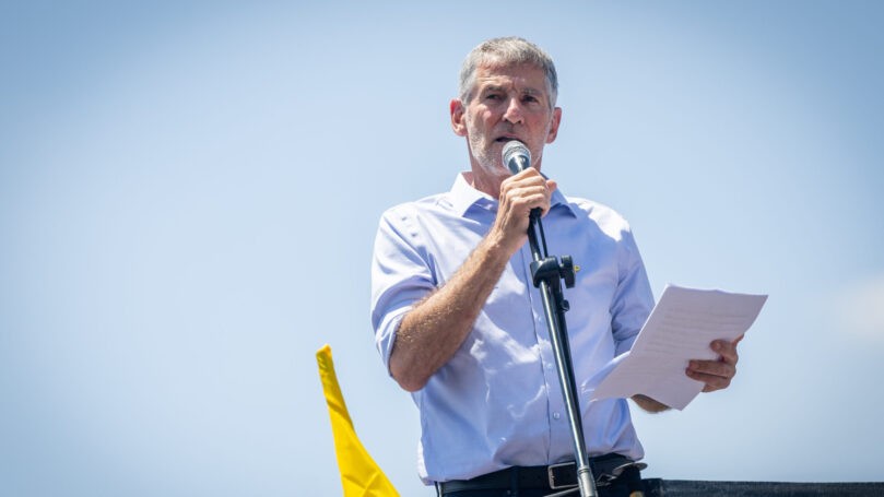 יאיר גולן: כשנעלה לשלטון - נגביל את הרשתות החברתיות