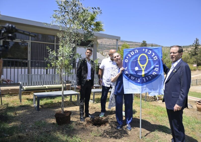 בנוכחות נשיא המדינה: מרכז הטניס בקריית שמונה שב לחיים
