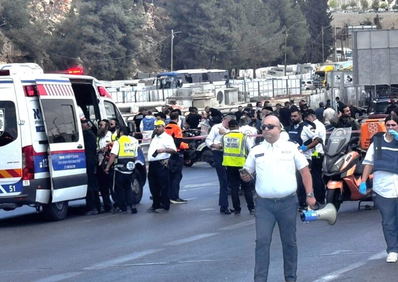 עדות מזירת הפיגוע: "ברגע שירדנו מהאוטובוס - התחילו לירות"