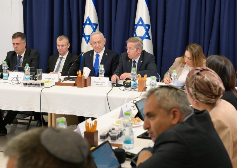 רה"מ: "אנחנו מקיימים מגעים עם הסורים - אבל עוד חזון למועד"