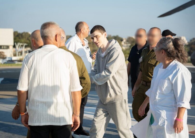 שורד השבי מקסים הרקין שוחרר מבית החולים שיבא
