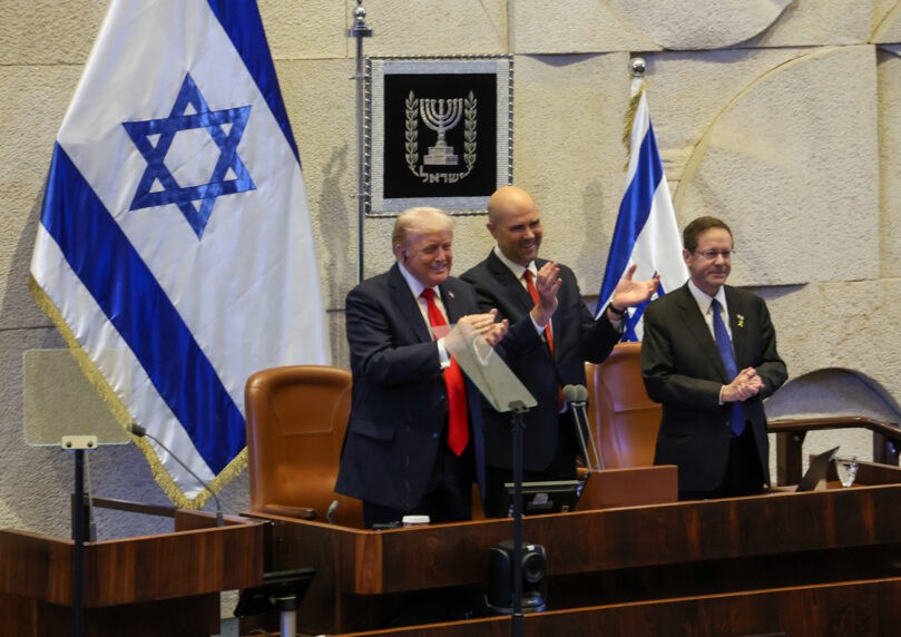 מהומות בנאום טראמפ: חברי הכנסת עודה וכסיף סולקו מהאולם