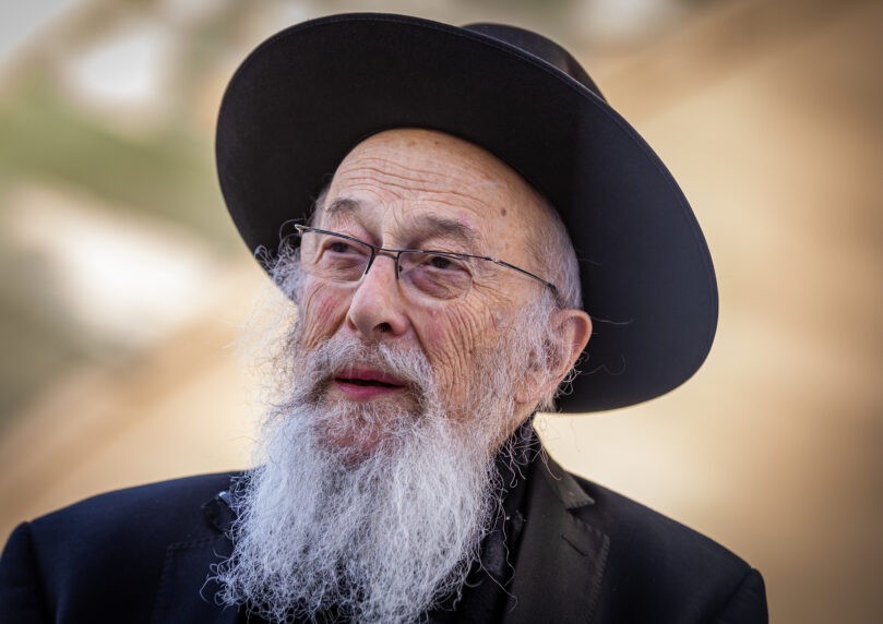 הרב טאו קורא להגיע לעצרת התפילה של החרדים: "למען התורה"