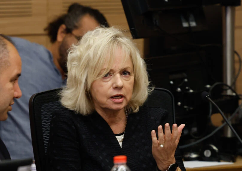 השר שיקלי קורא למפכ"ל: פתח בחקירה פלילית נגד היועמ"שית