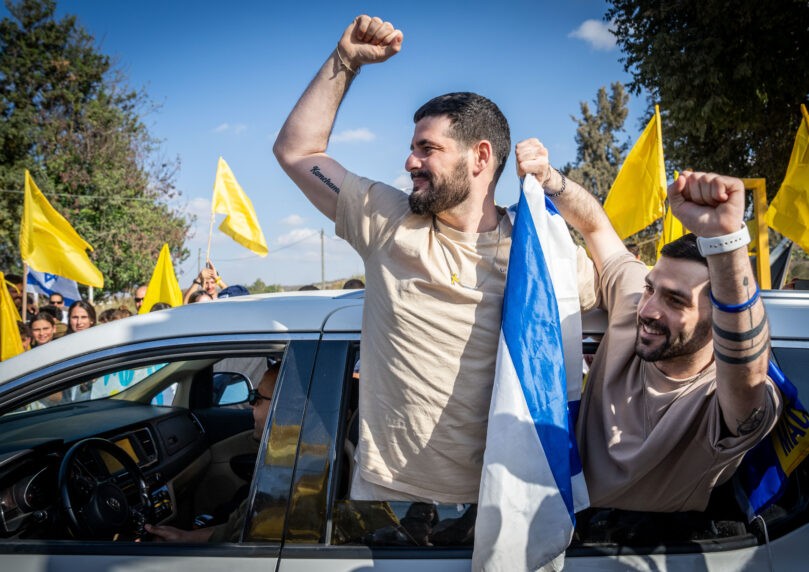 קבלת הפנים המרגשת לגלי וזיו ברמן: "רק תביאו את הדרבי"