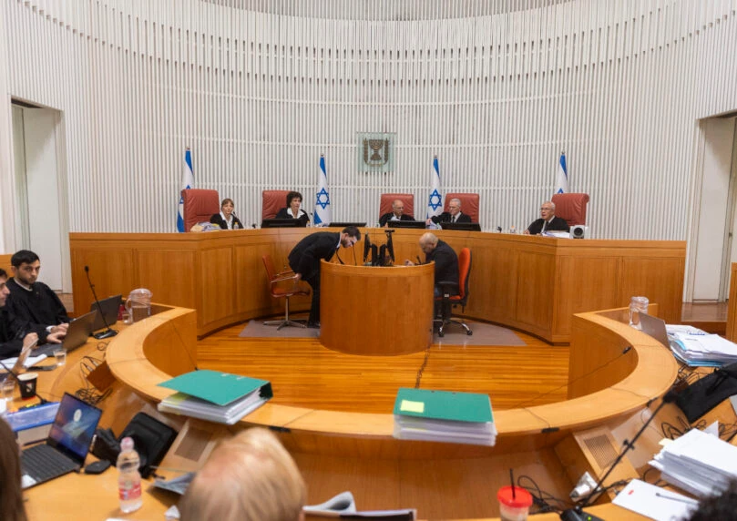ההרכב החליט: הדיון בעתירות בפרשת שדה תימן - ישודר בשידור חי