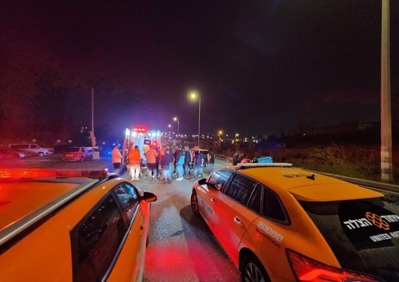 רוכב אופנוע נפצע קל בתאונה בכביש 45 בירושלים