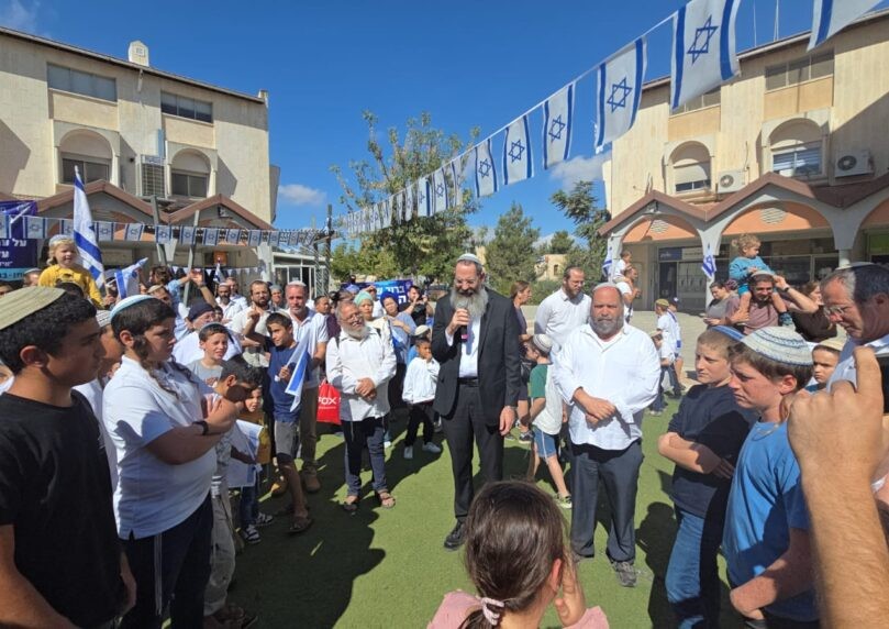 "אל תירא ישראל": החגיגות בקרית ארבע לרגל שובו של איתן מור
