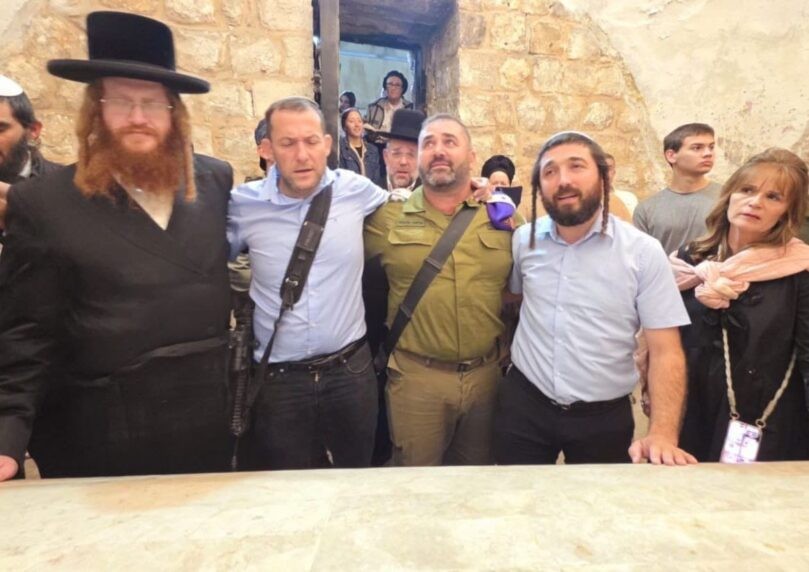 לקראת ראש חודש חשוון: אלפים התפללו בקבר יוסף הצדיק בשכם