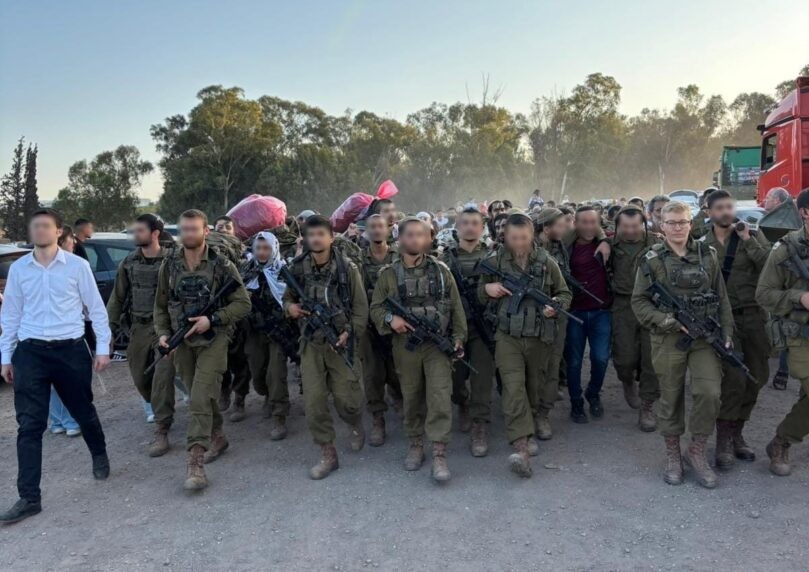 זעקת אביו של הלוחם: "בני גיבור ישראל סולק בבושת פנים"
