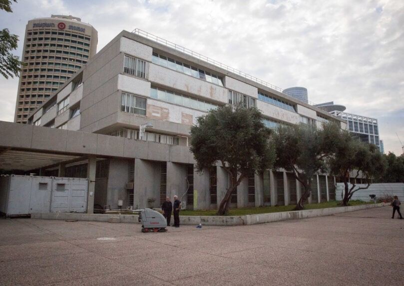 ישלם ביוקר: ערבי שתקף יהודים ביפו יפצה אותם ב-30 אלף שקלים