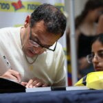 מדהים: ספרו של אלי שרעבי זכה באחד הפרסים הנחשבים בעולם