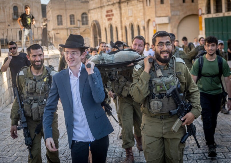 לא מחכים לחוק הגיוס: המודל שגורם למאות חרדים להשתלב בצה"ל