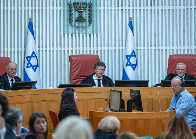 שופטי העליון פועלים במכוון לפגוע בערכיה היהודים של המדינה