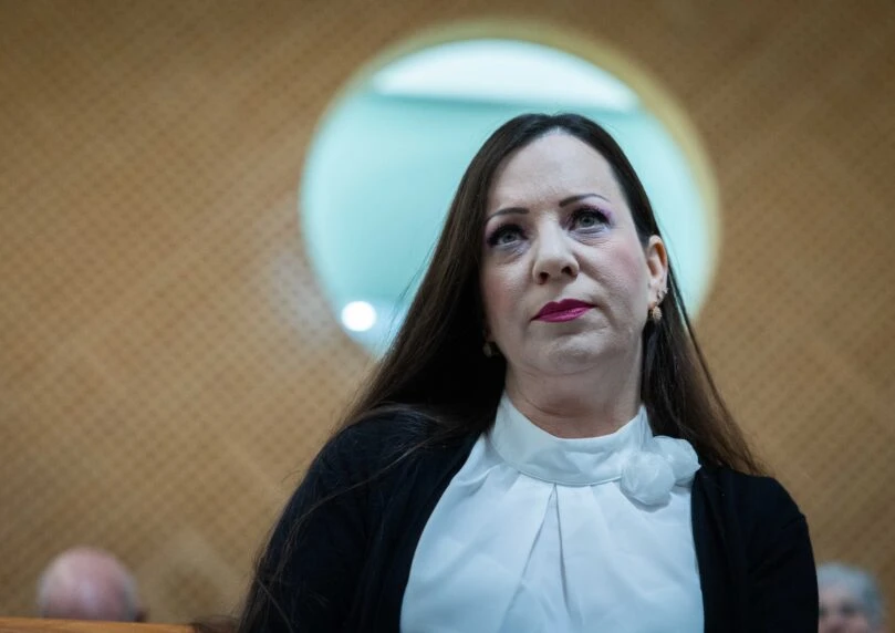 טלי גוטליב טוענת: זה מי שעומד מאחורי המהומות בבני ברק