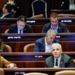 האופוזיציה משכה את הצעות אי-האמון כדי להלחיץ את הקואליציה