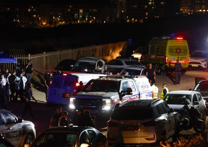 תיעוד רכבה של הפצ"רית יפעת תומר-ירושלמי בחוף הצוק