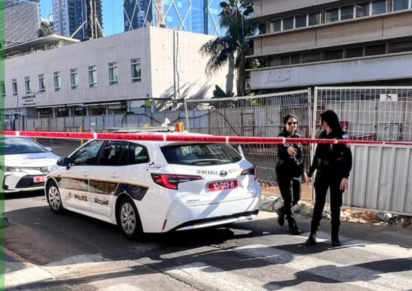 חסימות בת"א: רחוב קפלן נסגר לתנועה בעקבות פיצוץ צינור מים
