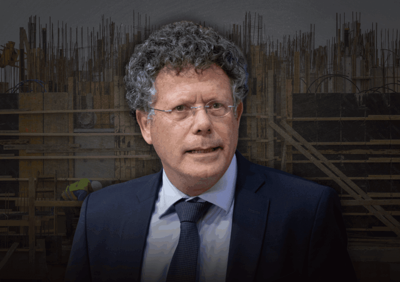 השופט יצחק עמית החל להסיר את עבירת הבנייה בביתו