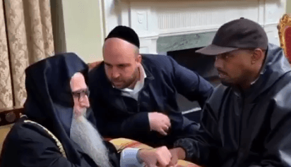 קניה ווסט נפגש עם הרב יאשיהו פינטו - והתנצל על האנטישמיות