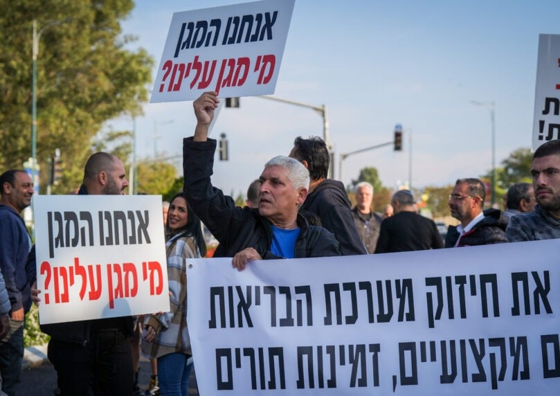 "עדיף שיזרקו טילים": המצוקה הכלכלית של תושבי קריית שמונה