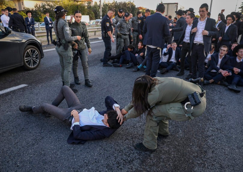 מחאת הפלג הירושלמי בכביש 4: נעצרו שלושה חשודים בהפרות סדר
