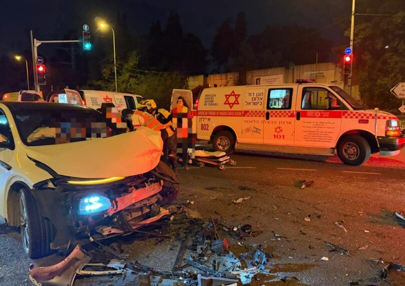 5 פצועים בתאונת דרכים סמוך לרחובות, בהם אישה במצב בינוני