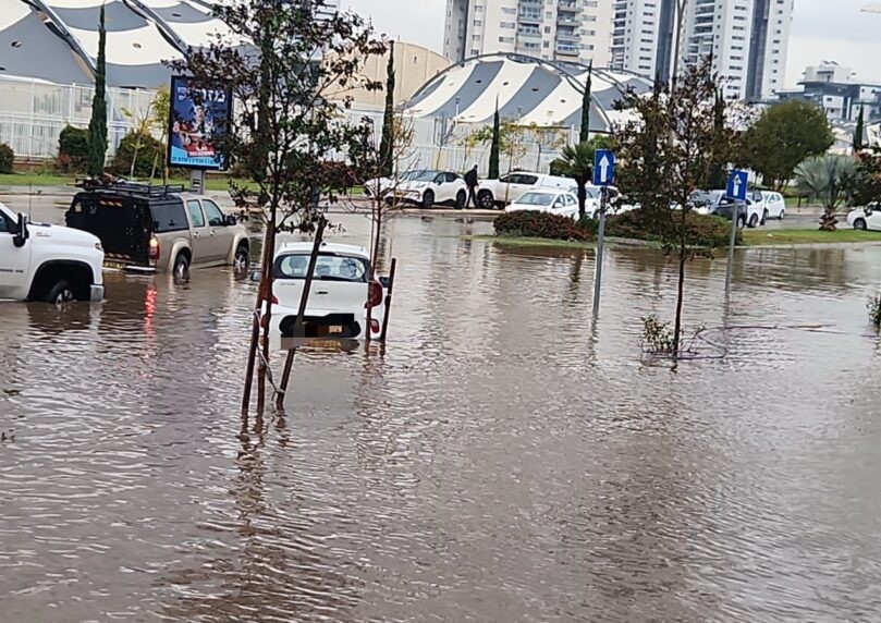"מדובר בסכנת חיים": המשטרה בהיערכות מיוחדת לקראת הסופה