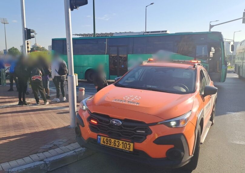 גבר בן 80 נפצע קשה מפגיעת אוטובוס באשקלון, הנהג עוכב לחקירה