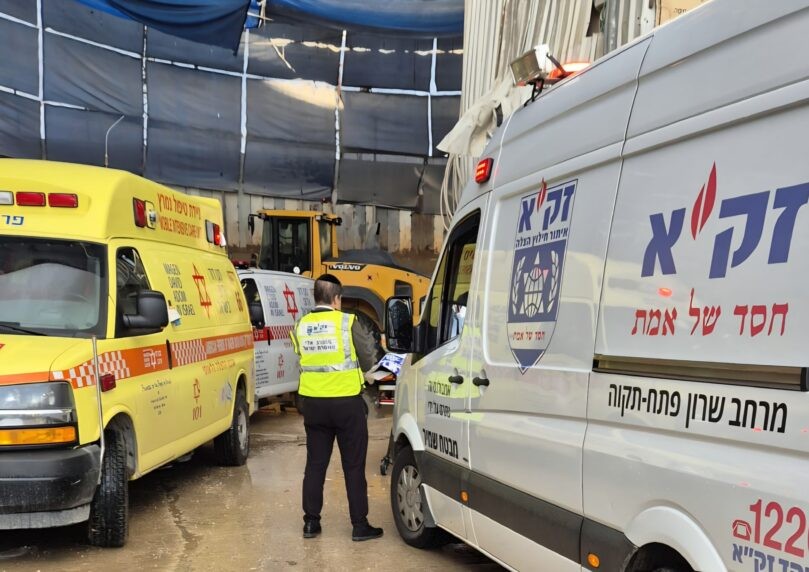 תאונה קטלנית: פועל נהרג לאחר שנלכד במגרסה במפעל בפתח תקווה