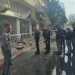 נזקי הסופה: מרפסת קרסה בתל אביב – גבר כבן 70 נפצע קשה