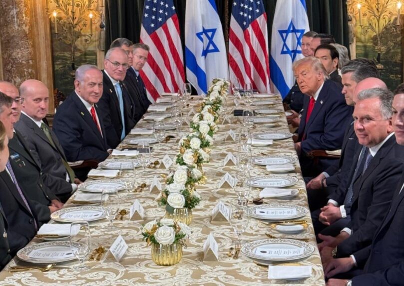 הפער הבלתי נתפס בין פסגת נתניהו-טראמפ לפרשנות באולפנים