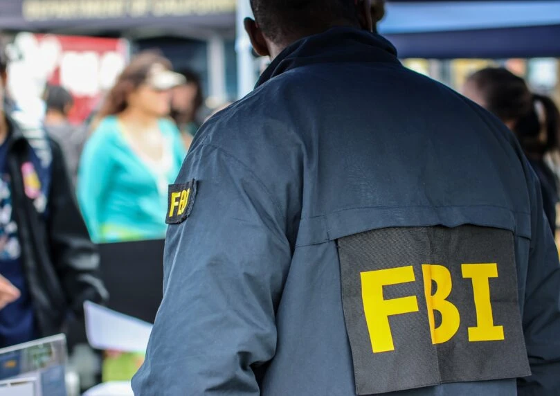 סוכנת ה-FBI שחברה להאקרים באיראן כדי לפרוץ למחשבי הפנטגון