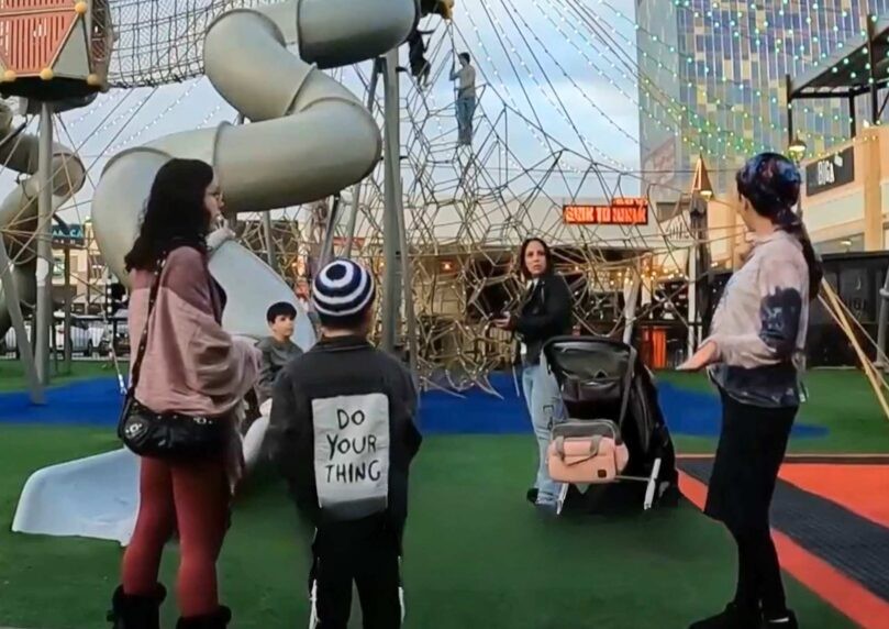 צפו: איך אנשים הגיבו לאמא שלא התחשבה בילדים אלרגיים?