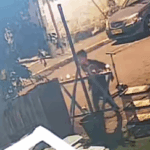 תושבים ברמלה טוענים: "ילד ערבי ביזה חנוכייה במכוון" | תיעוד